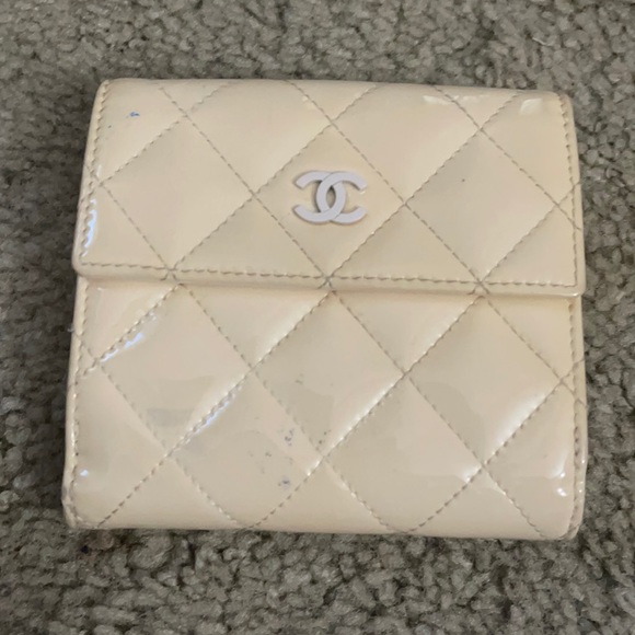CHANEL Handbags - Chanel Wallet